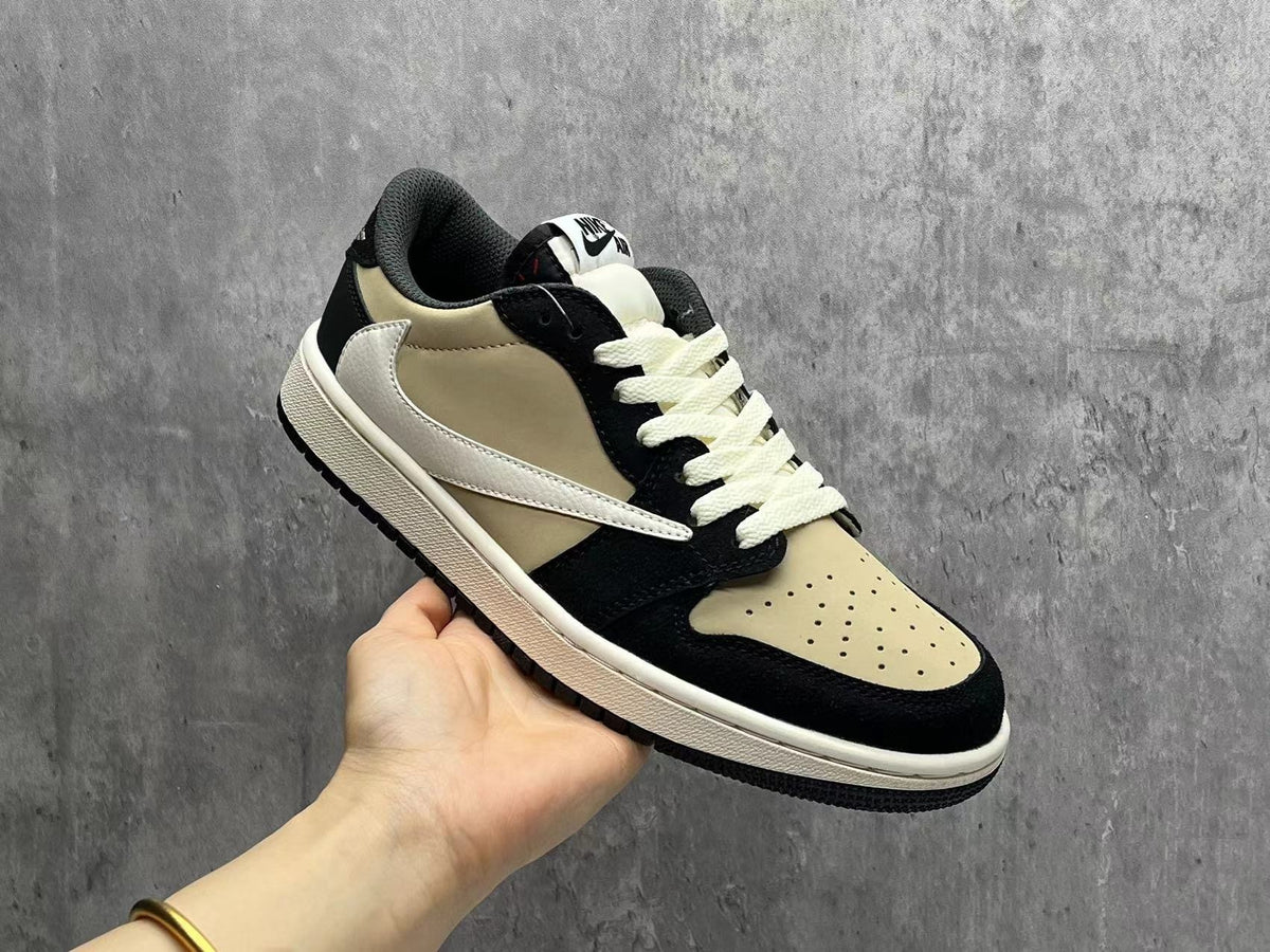 Travis Scott x Air Jordan 1 Low OG SP Beige & Black Reverse Swoosh