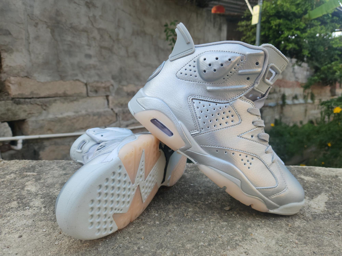 Air Jordan 6 All Silver Sneakers
