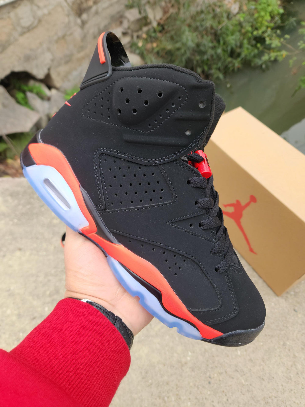 Air Jordan 6 Black & Red Shattered Backboard Sneakers