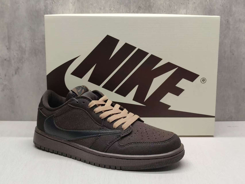 Travis Scott x Air Jordan 1 Low OG SP Dark Brown 9.0